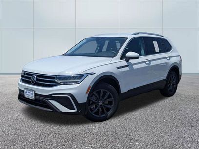 Certified 2022 Volkswagen Tiguan SE