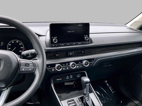 Used 2025 Honda CR-V EX image 7