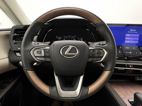 Used 2023 Lexus RX 350 Premium w/ Accessory Package AWD/4WD image 18