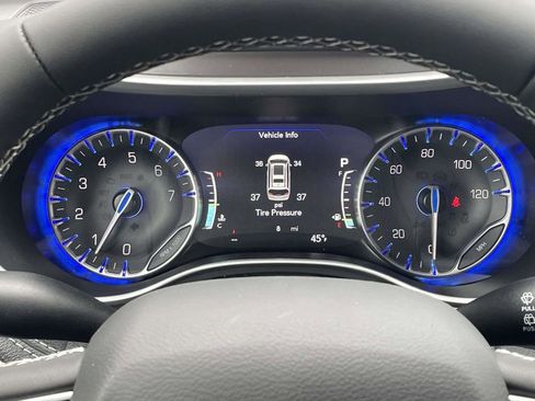 New 2026 Chrysler Pacifica Select image 26