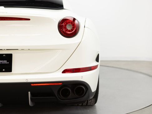 Certified 2016 Ferrari California T image 46