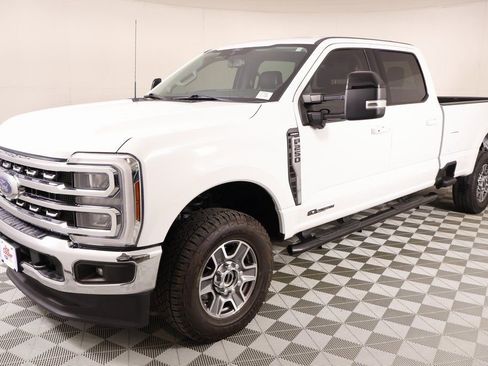 Used 2024 Ford F250 Lariat image 10
