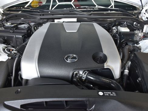 Used 2016 Lexus IS 300 F Sport image 37