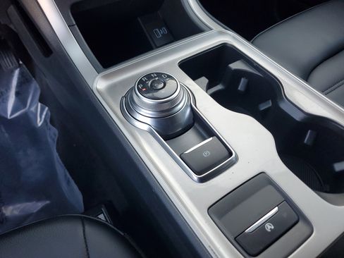 Used 2024 Ford Edge SEL w/ Convenience Package image 26