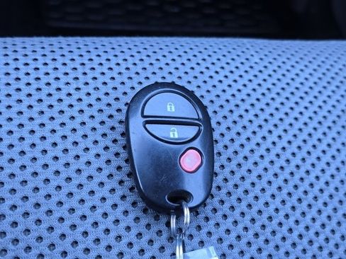 Used 2012 Toyota Tacoma 4x4 Double Cab image 18