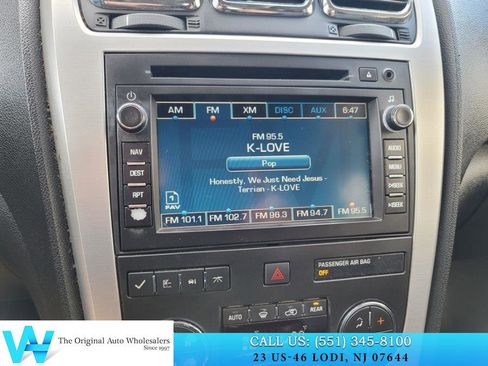 Used 2011 GMC Acadia SLT image 21