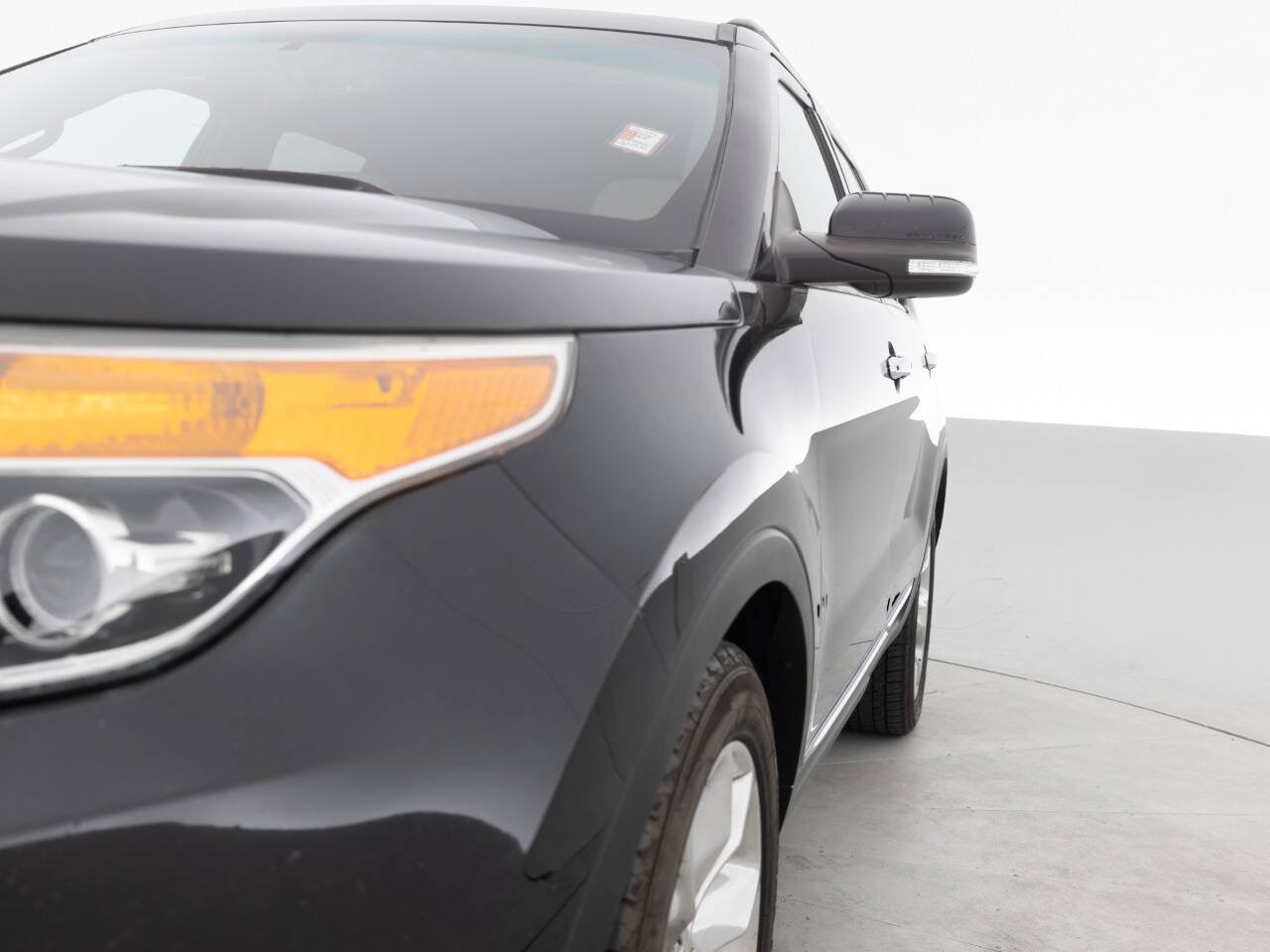 Used 2015 Ford Explorer Limited w/ Equipment Group 301A AWD/4WD image 12