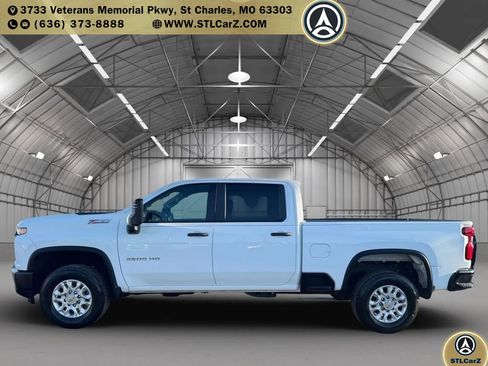 Used 2023 Chevrolet Silverado 3500 W/T w/ WT Convenience Package image 6