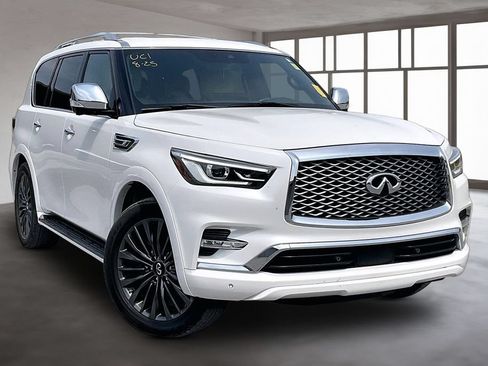 Used 2023 INFINITI QX80 Sensory w/ Cargo Package RWD image 3