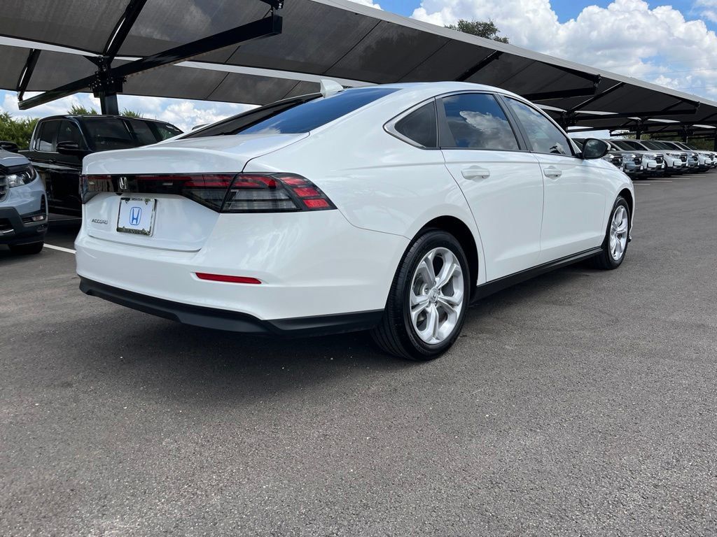 Certified 2025 Honda Accord LX image 4