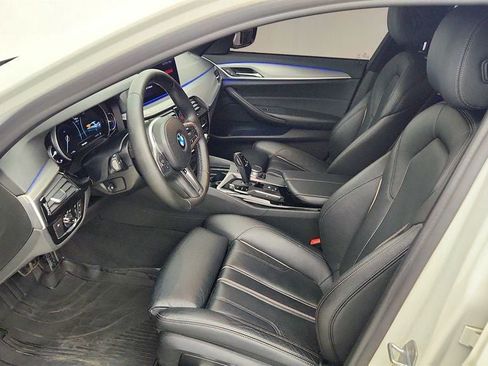 Used 2019 BMW 530i xDrive w/ M Sport Package AWD/4WD image 20