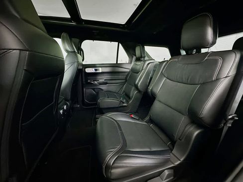 Used 2023 Ford Explorer ST w/ Equipment Group 401A image 13