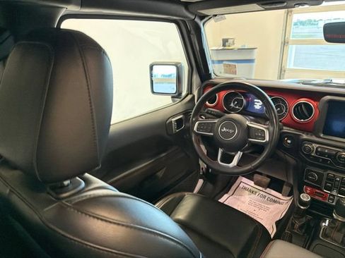 Used 2021 Jeep Wrangler Unlimited Rubicon AWD/4WD image 36