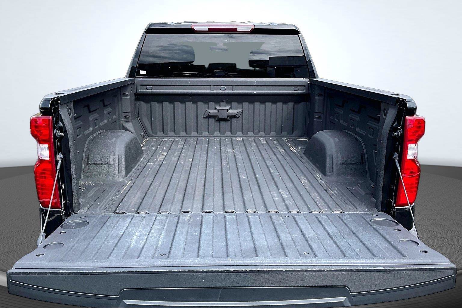 Used 2019 Chevrolet Silverado 1500 LT w/ All-Star Edition AWD/4WD image 5