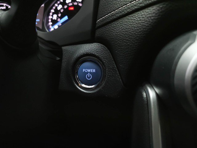 Used 2022 Toyota RAV4 XLE w/ Convenience Package AWD/4WD image 25