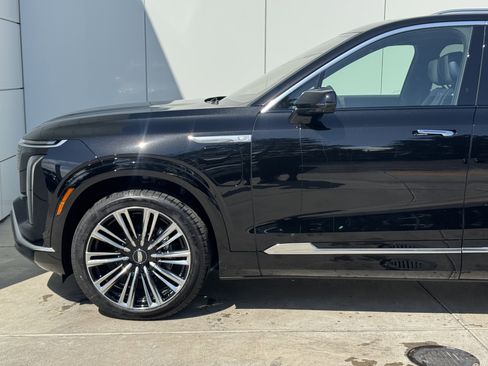 New 2026 Cadillac Vistiq Premium Luxury image 4
