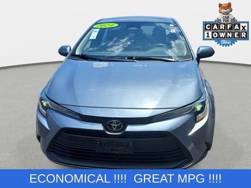 Used 2024 Toyota Corolla LE FWD image 2