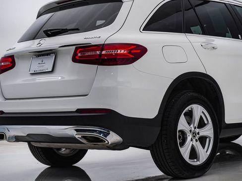 Used 2018 Mercedes-Benz GLC 300 4MATIC image 12