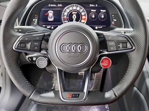 Used 2021 Audi R8 V10 w/ Premium Package RWD image 16