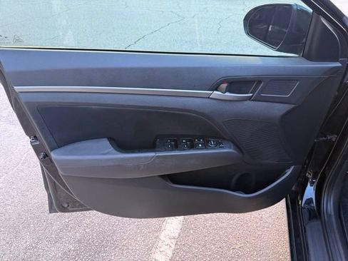 Used 2018 Hyundai Elantra SEL FWD image 6