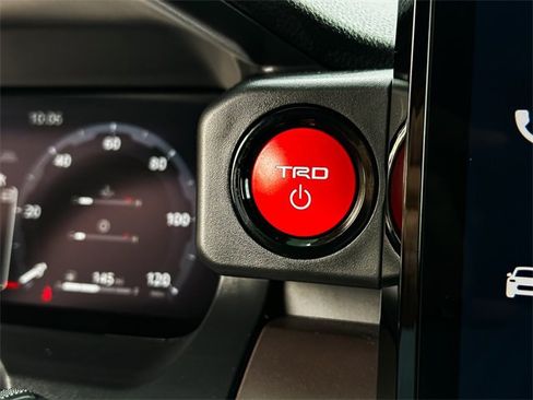 Certified 2025 Toyota Tacoma TRD Off-Road image 20