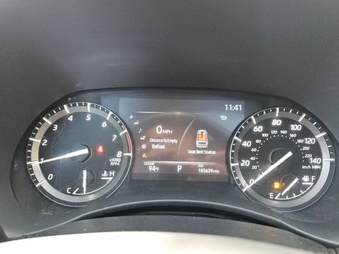 Used 2021 Toyota Highlander XLE FWD image 26