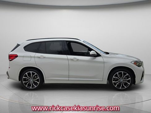 Used 2021 BMW X1 sDrive28i w/ M Sport Package FWD image 4