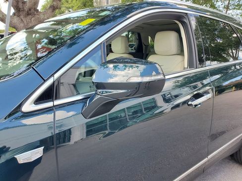 Used 2024 Cadillac XT5 Premium Luxury w/ Technology Package image 12