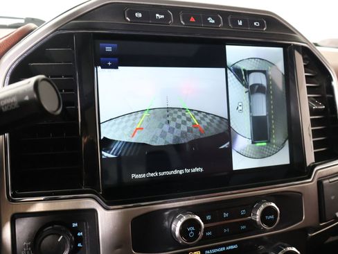 Used 2022 Ford F250 Platinum w/ Tremor Off-Road Package AWD/4WD image 6