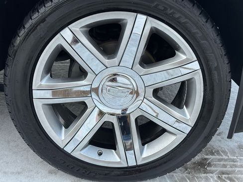 Used 2019 Cadillac Escalade Premium Luxury image 42