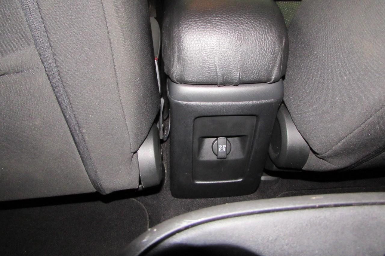 Used 2017 Dodge Journey SE w/ Flexible Seating Group FWD image 26