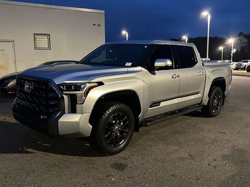 Used 2023 Toyota Tundra Platinum image 2