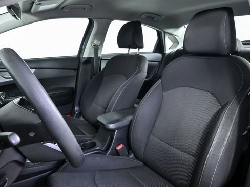 Used 2019 Kia Forte LXS image 5