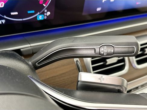 New 2026 Mercedes-Benz GLS 450 4MATIC image 17