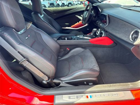Used 2022 Chevrolet Camaro ZL1 image 14