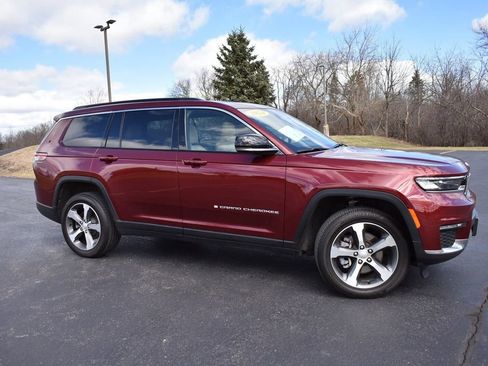 Used 2024 Jeep Grand Cherokee L Limited image 4