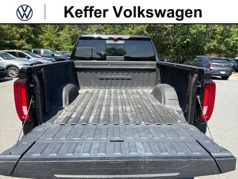 Used 2021 GMC Sierra 1500 Denali w/ Denali Ultimate Package AWD/4WD image 23