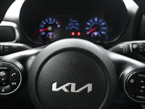 Certified 2022 Kia Soul LX image 15