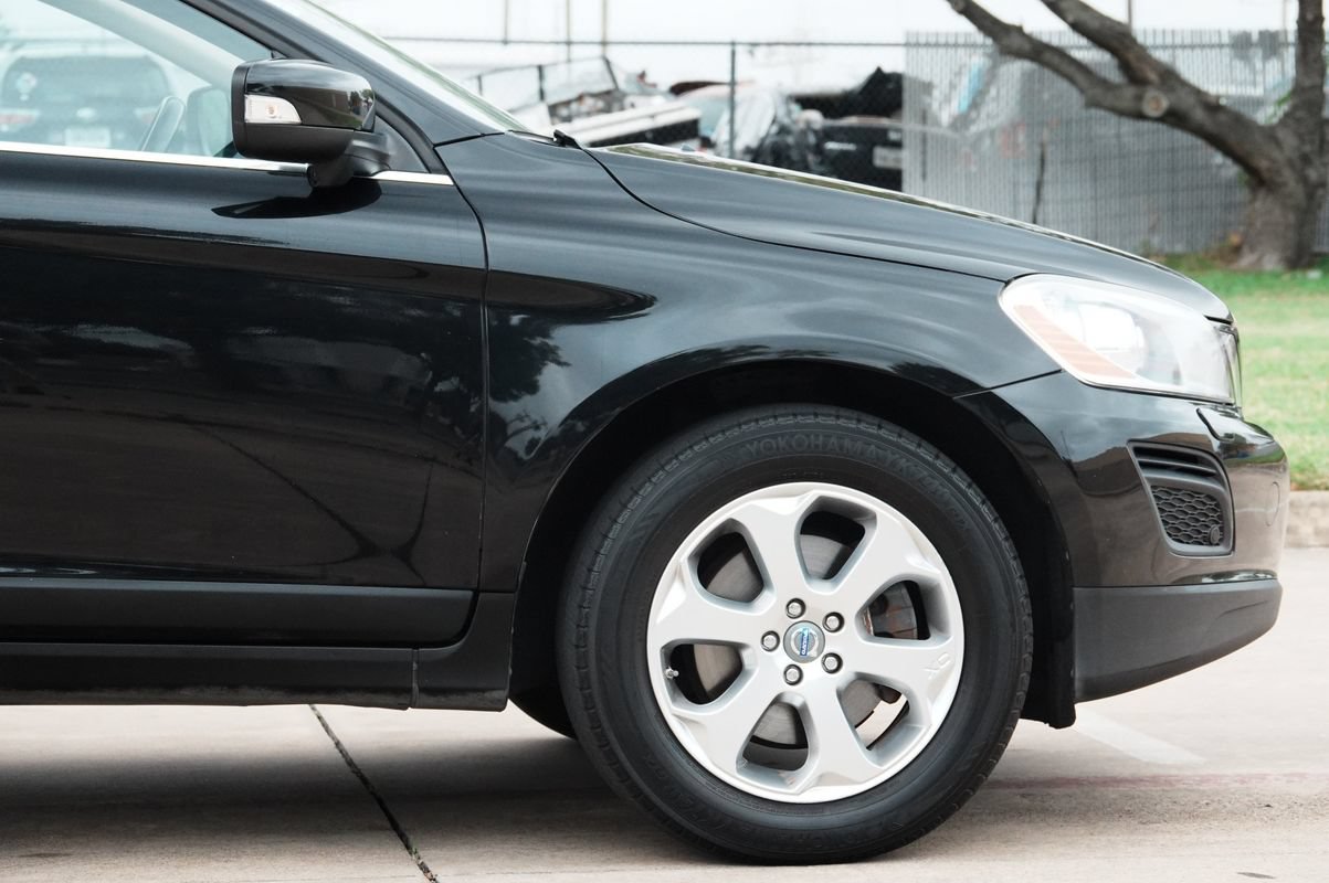 Used 2013 Volvo XC60 3.2 AWD/4WD image 30