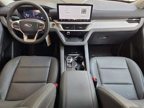 New 2025 Ford Explorer Active w/ Active Comfort Package image 19