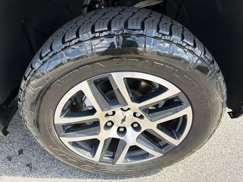 Used 2019 Chevrolet Silverado 1500 LT Trail Boss image 12