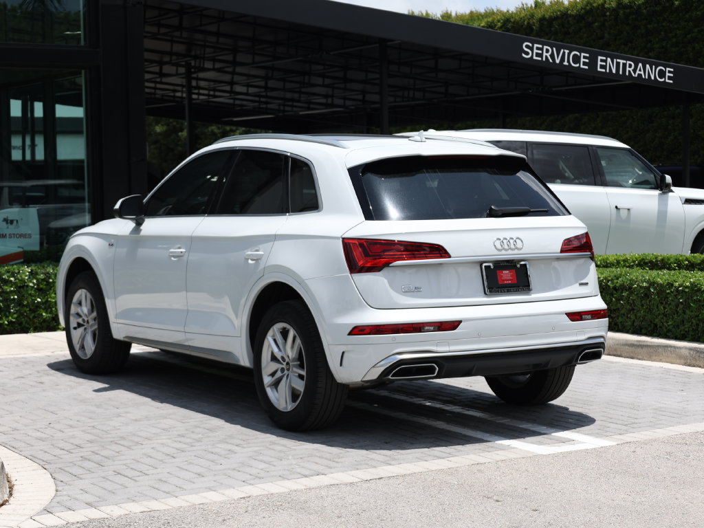 Used 2024 Audi Q5 2.0T Premium w/ Convenience Package AWD/4WD image 5