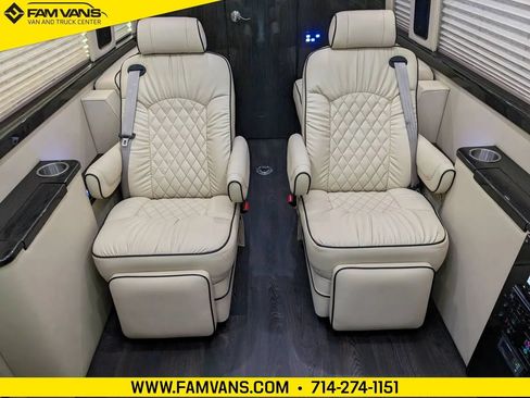 Used 2019 Mercedes-Benz Sprinter 170 Cargo image 10
