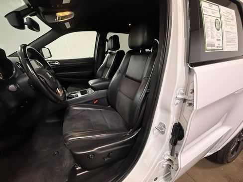 Used 2022 Jeep Grand Cherokee Altitude image 12