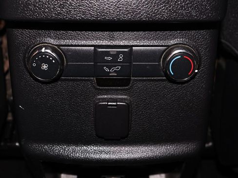 Used 2018 Ford Explorer XLT w/ Class II Trailer Tow Package FWD image 16