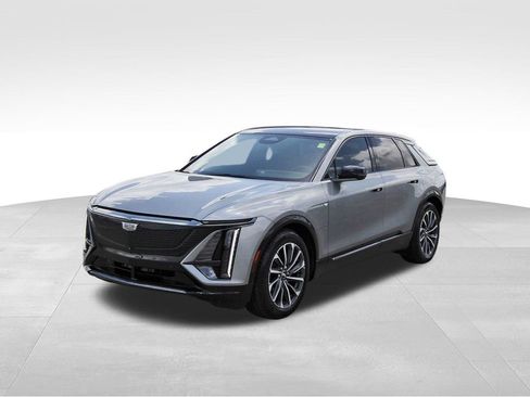 Certified 2024 Cadillac Lyriq Sport RWD image 2