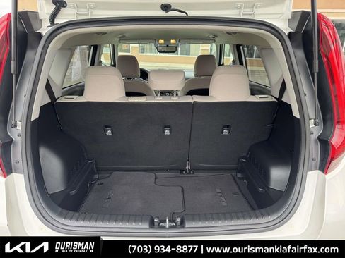 Used 2022 Kia Soul LX image 25