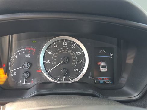 Used 2021 Toyota Corolla LE w/ LE Convenience Package FWD image 22