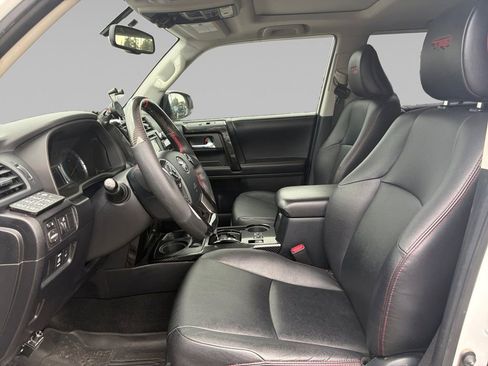 Used 2017 Toyota 4Runner TRD Off-Road Premium image 11