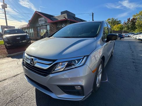 Used 2018 Honda Odyssey LX image 3